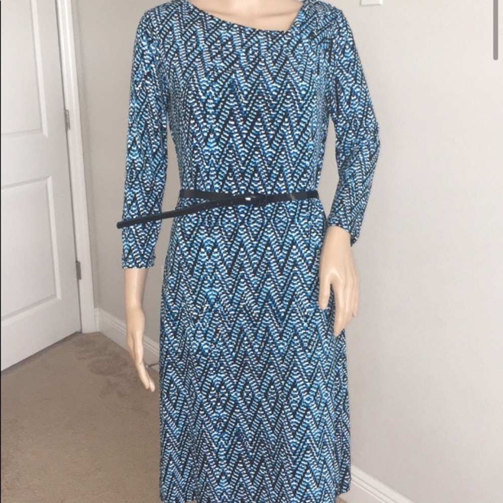 Calvin Klein asymmetrical neck sheath chevron print dress size 4
